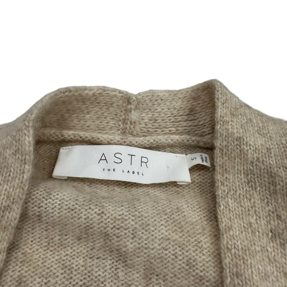 ASTR the label pleated wrap front sweater in oatmeal - Picture 5 of 7